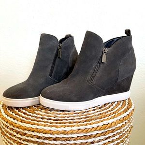 Blonde Wedge Ankle Booties Size 8.5